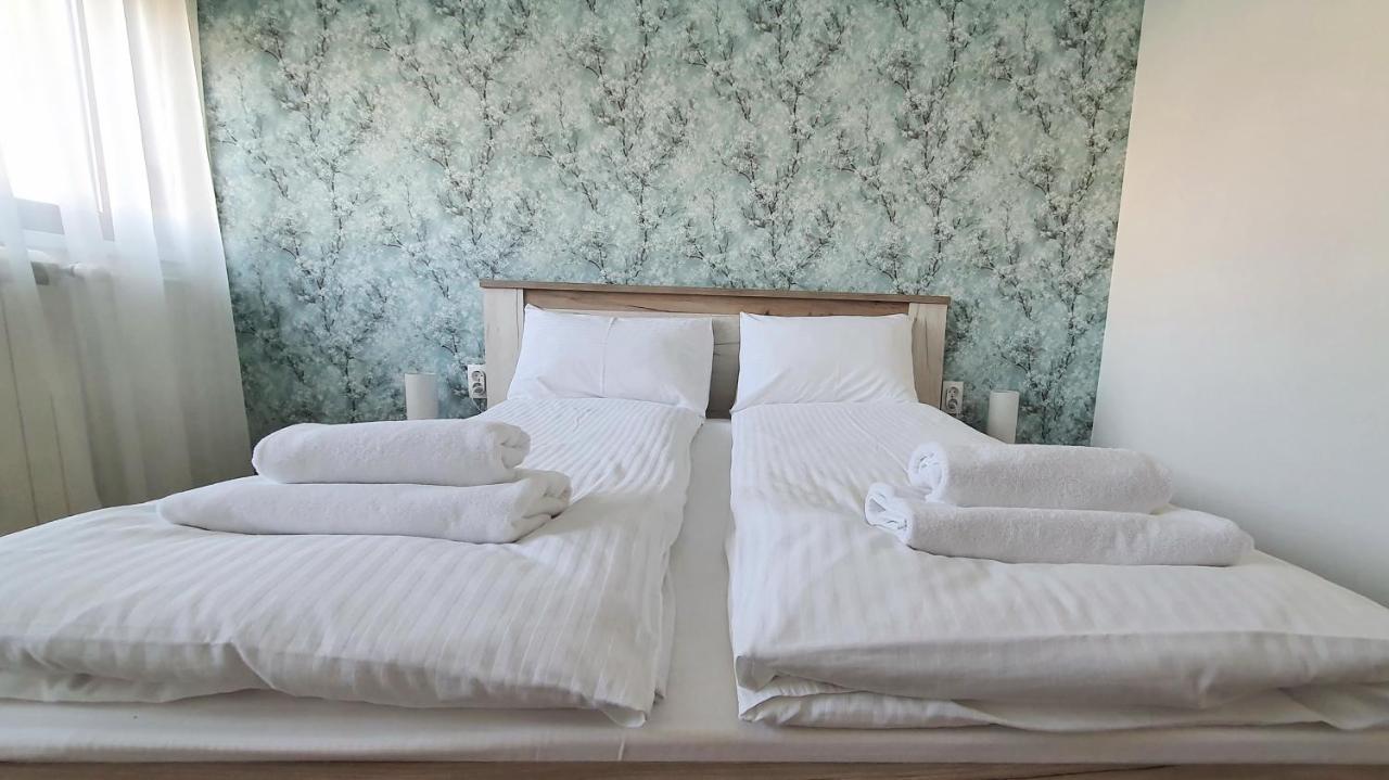 Apartments Spring Cacak Ngoại thất bức ảnh