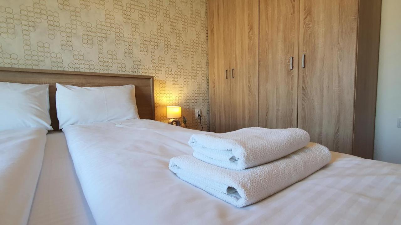 Apartments Spring Cacak Ngoại thất bức ảnh