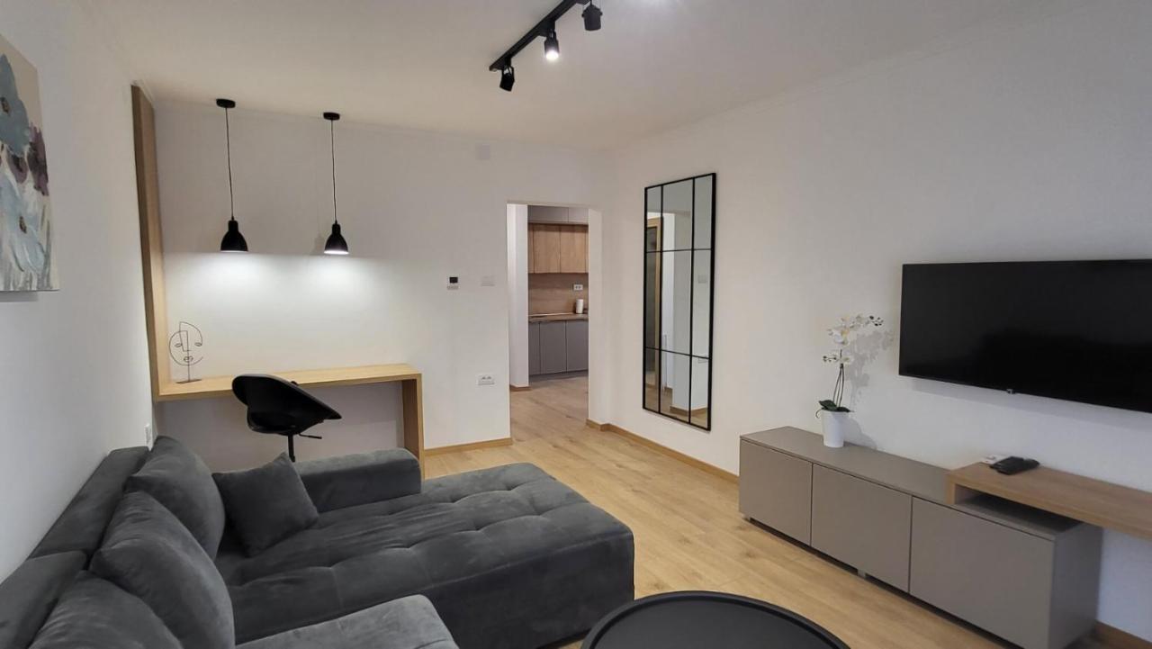 Apartments Spring Cacak Ngoại thất bức ảnh