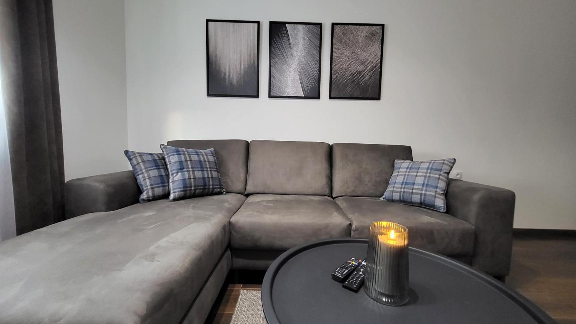 Apartments Spring Cacak Ngoại thất bức ảnh