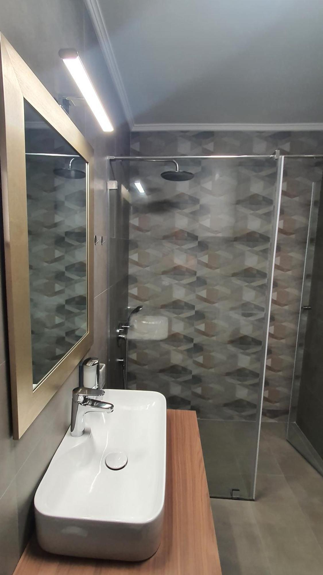 Apartments Spring Cacak Phòng bức ảnh