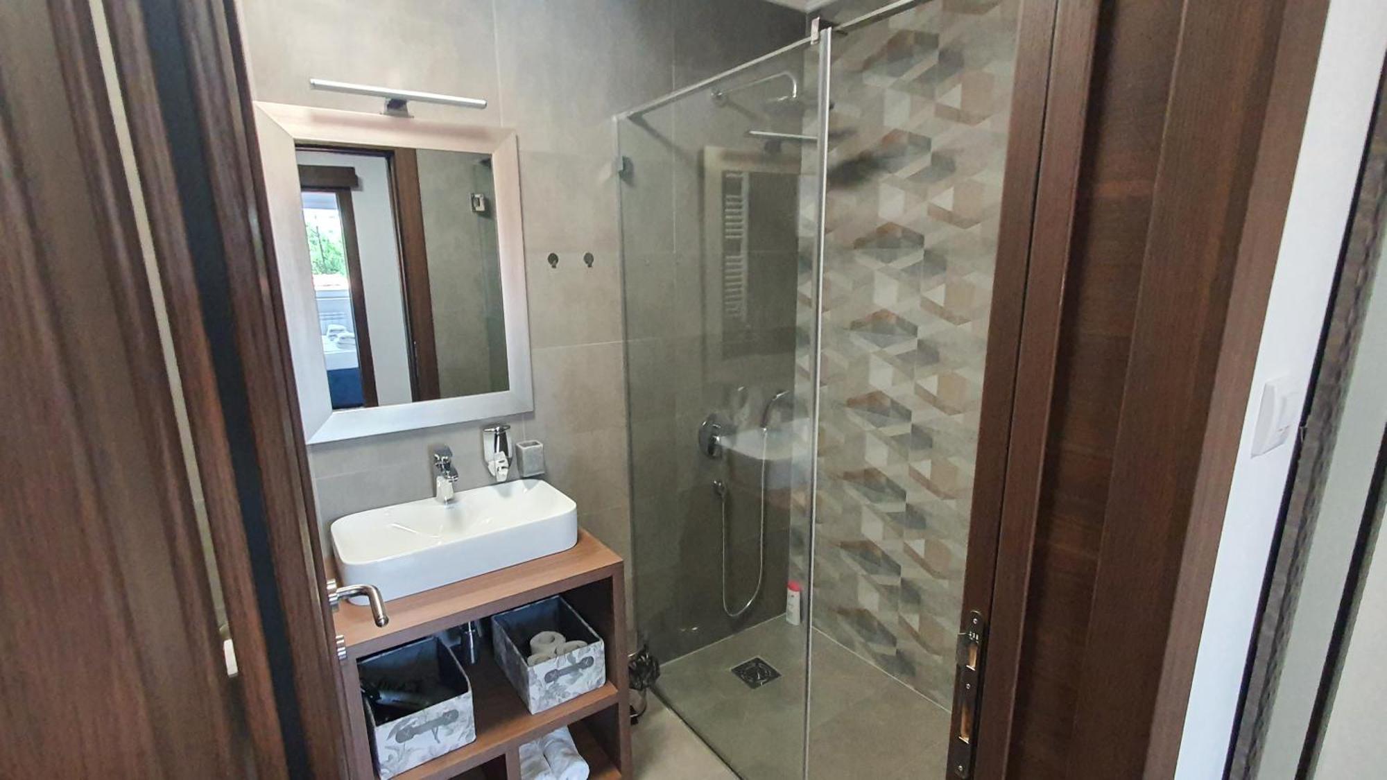 Apartments Spring Cacak Phòng bức ảnh