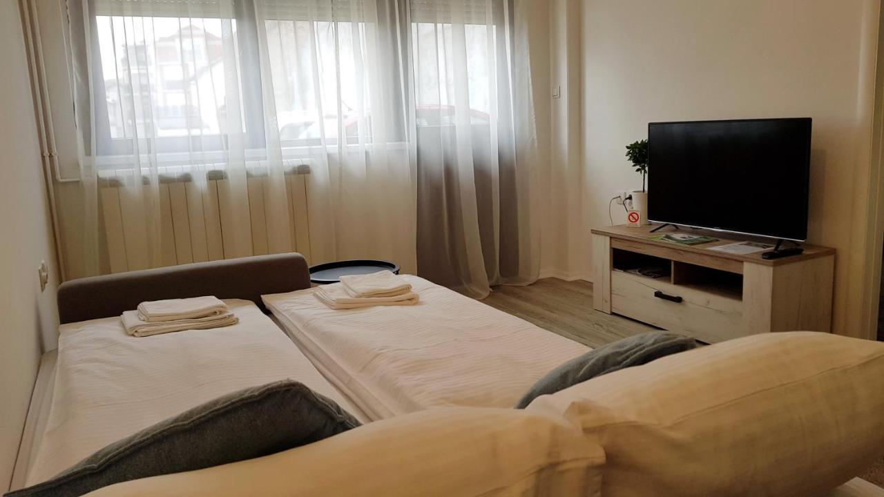 Apartments Spring Cacak Ngoại thất bức ảnh