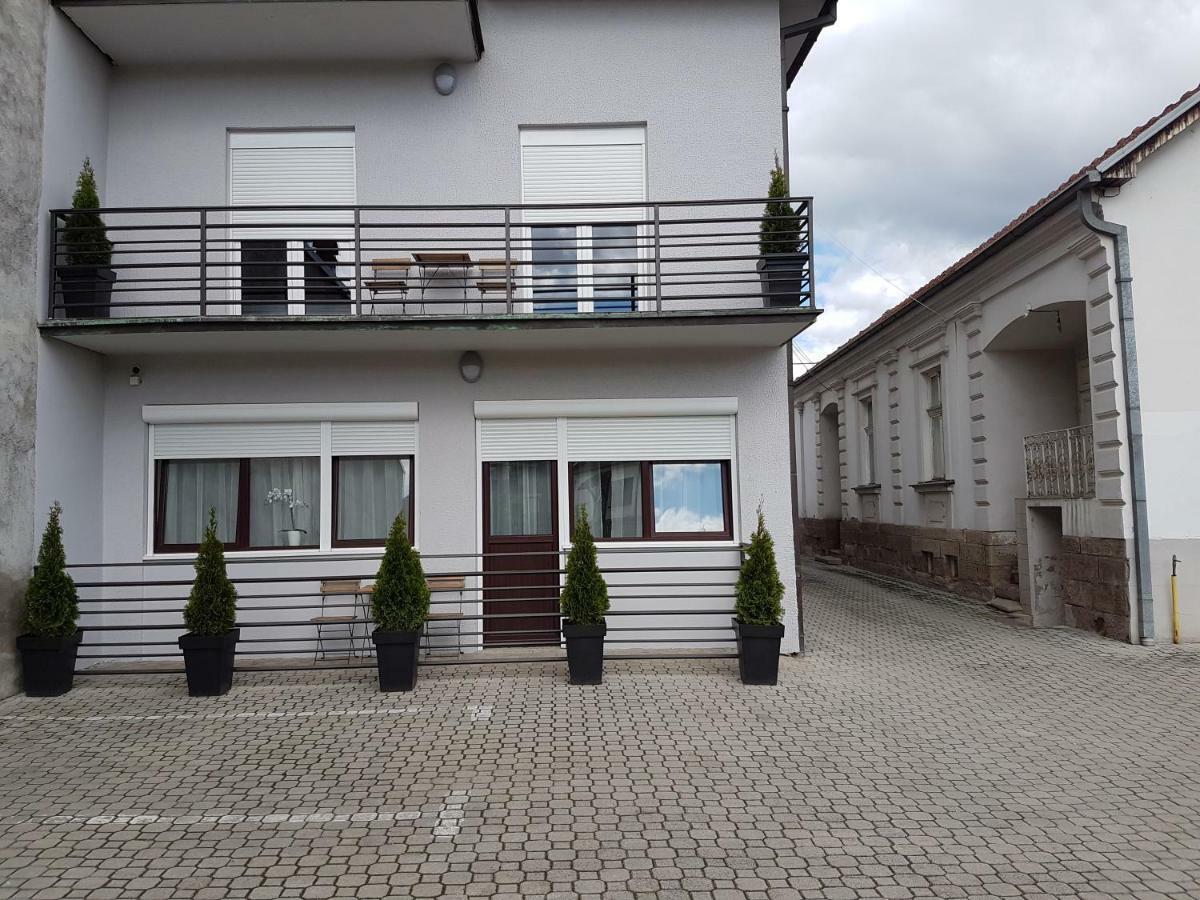 Apartments Spring Cacak Ngoại thất bức ảnh