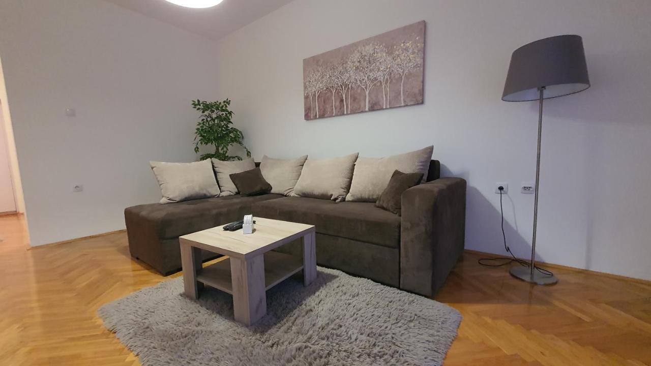 Apartments Spring Cacak Ngoại thất bức ảnh